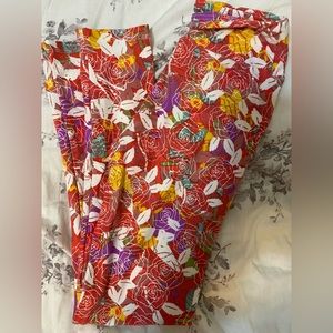 Red w/yellow & purple flowers